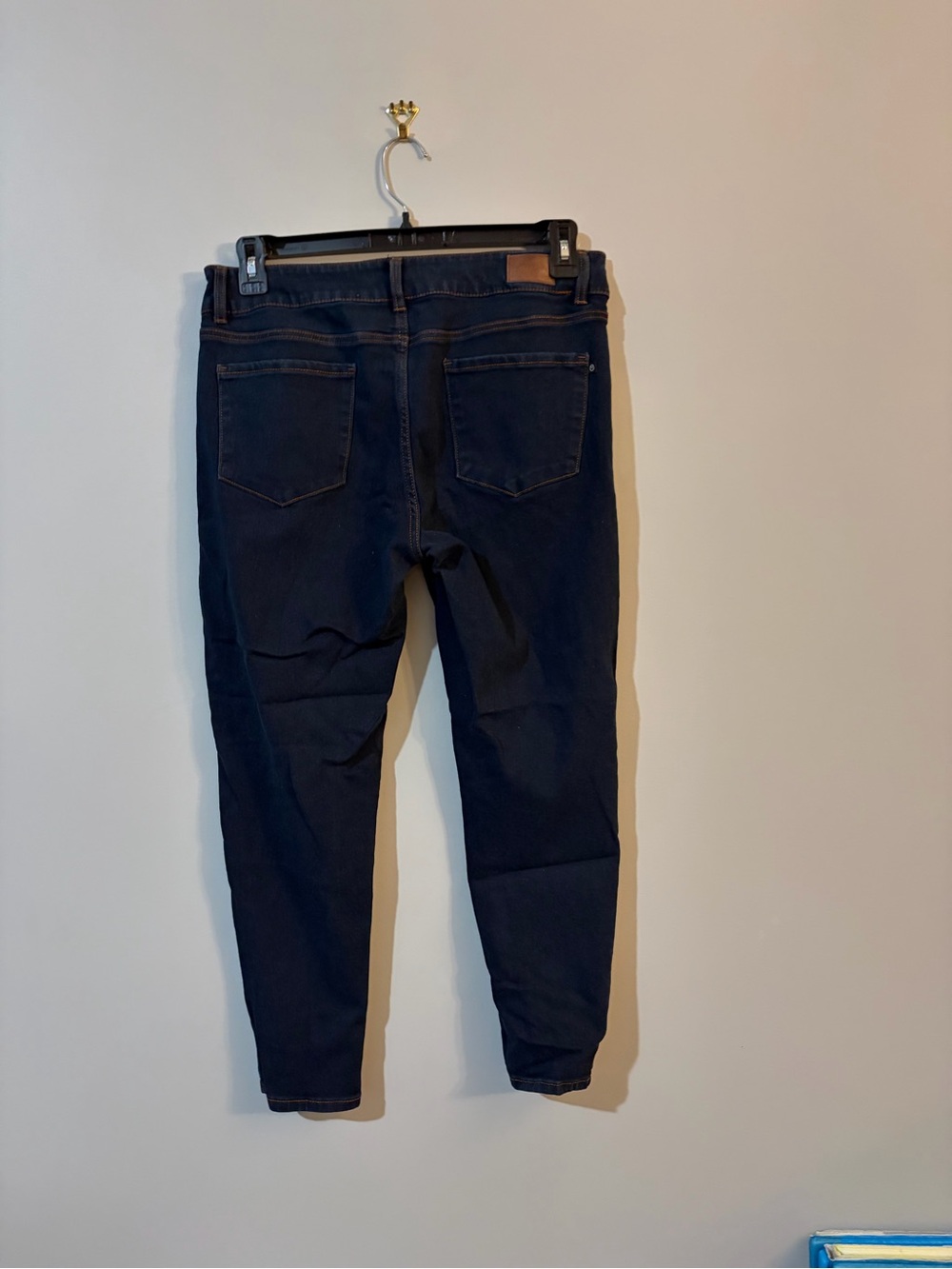 Tahari Classic Dark Blue Women's Jeans